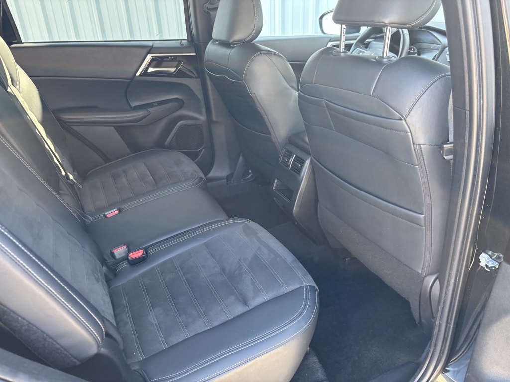 Used Car 2024 Mitsubishi Outlander  For Sale Under $30,000 In Austin, Texas