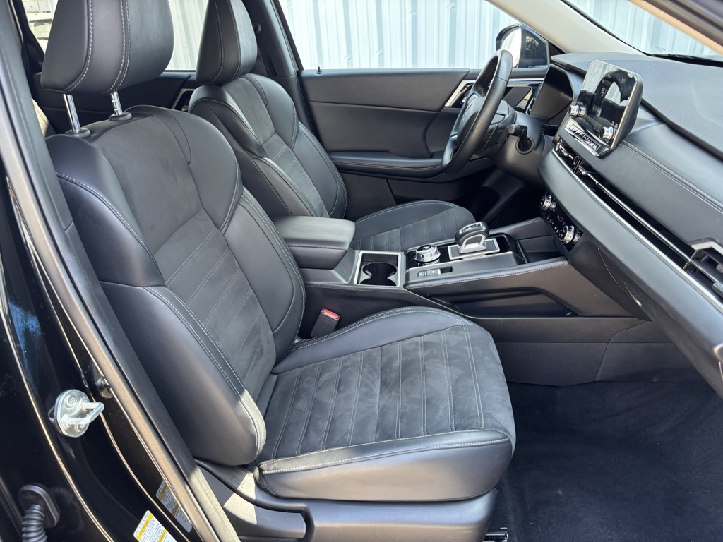 Used Car 2024 Mitsubishi Outlander  For Sale Under $30,000 In Austin, Texas