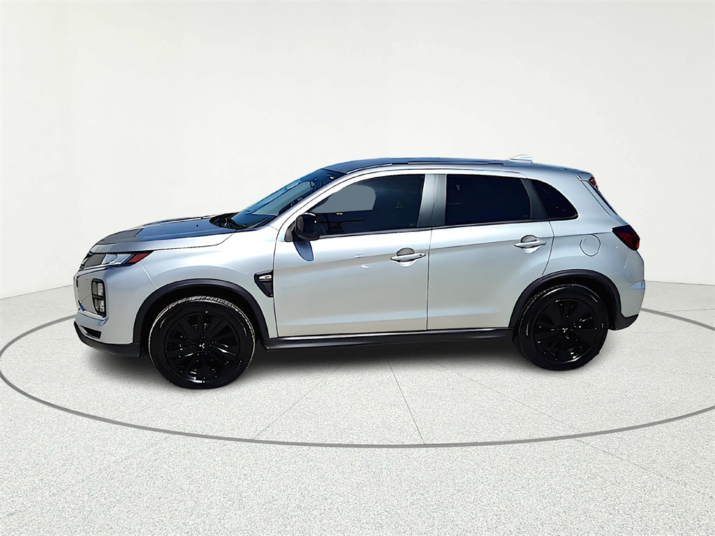 2025 Mitsubishi Outlander Sport 2.0 LE - 2