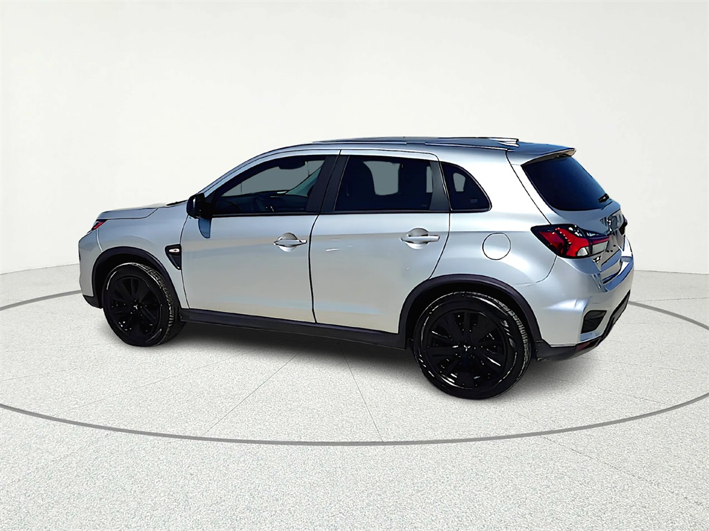 2025 Mitsubishi Outlander Sport 2.0 LE - 3