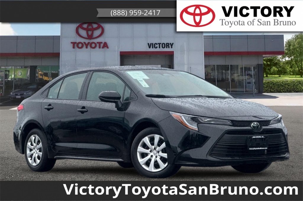 2025 Toyota Corolla LE FWD