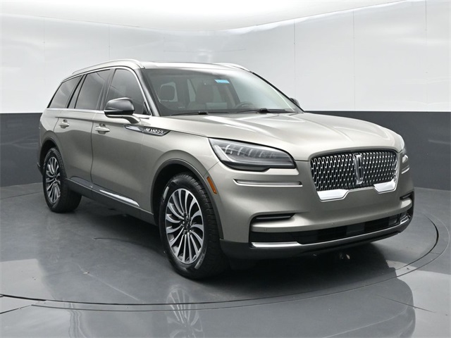 2023 Lincoln Aviator Base's photo