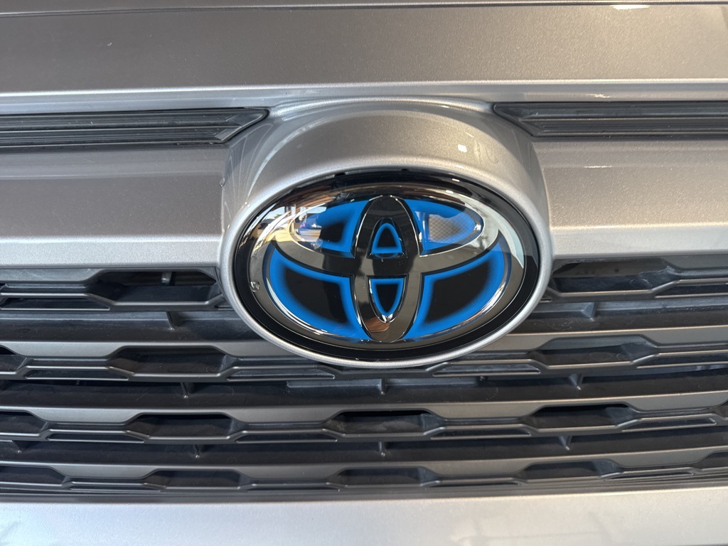 Thumbnail: 2023 Toyota RAV4 - 12