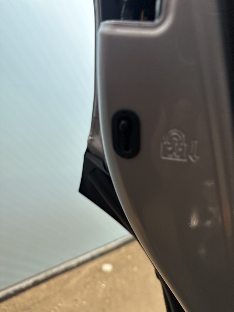 Thumbnail: 2023 Toyota RAV4 - 25
