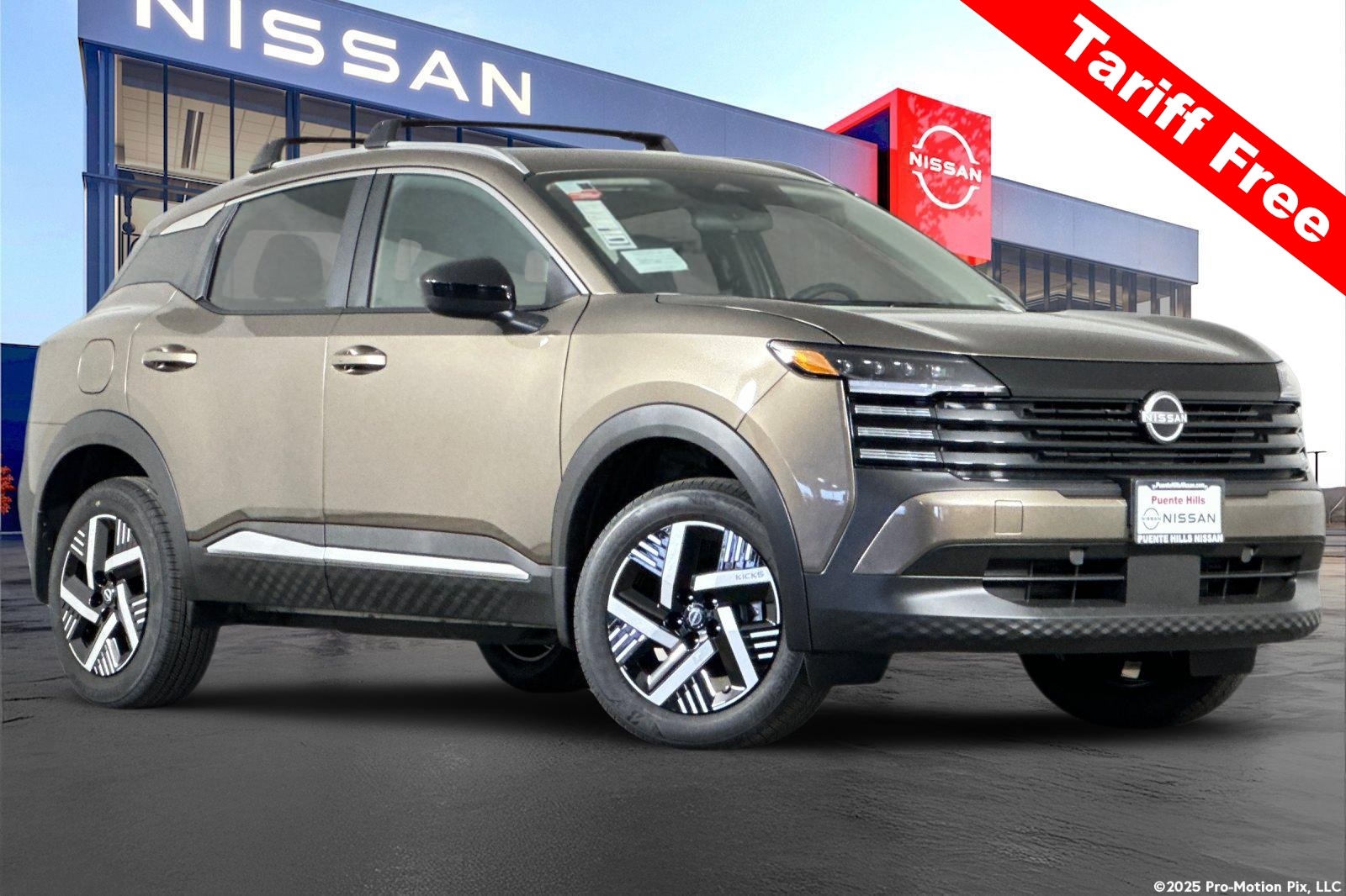 2026 Nissan KICKS SV's photo