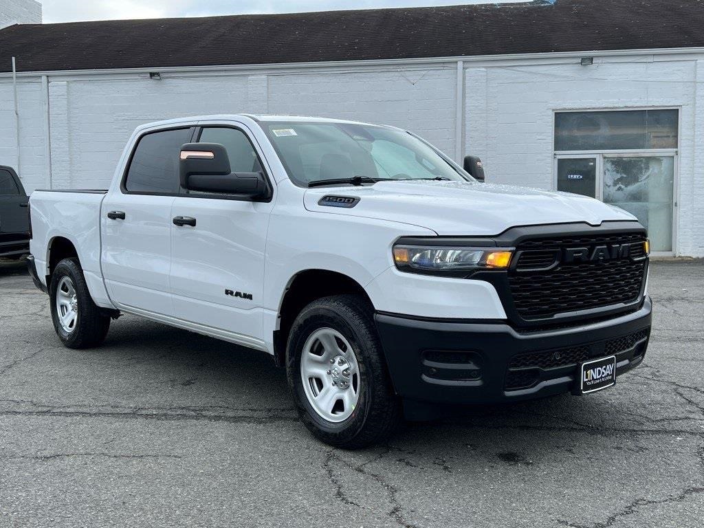 2025 RAM 1500 Tradesman Crew Cab 4WD