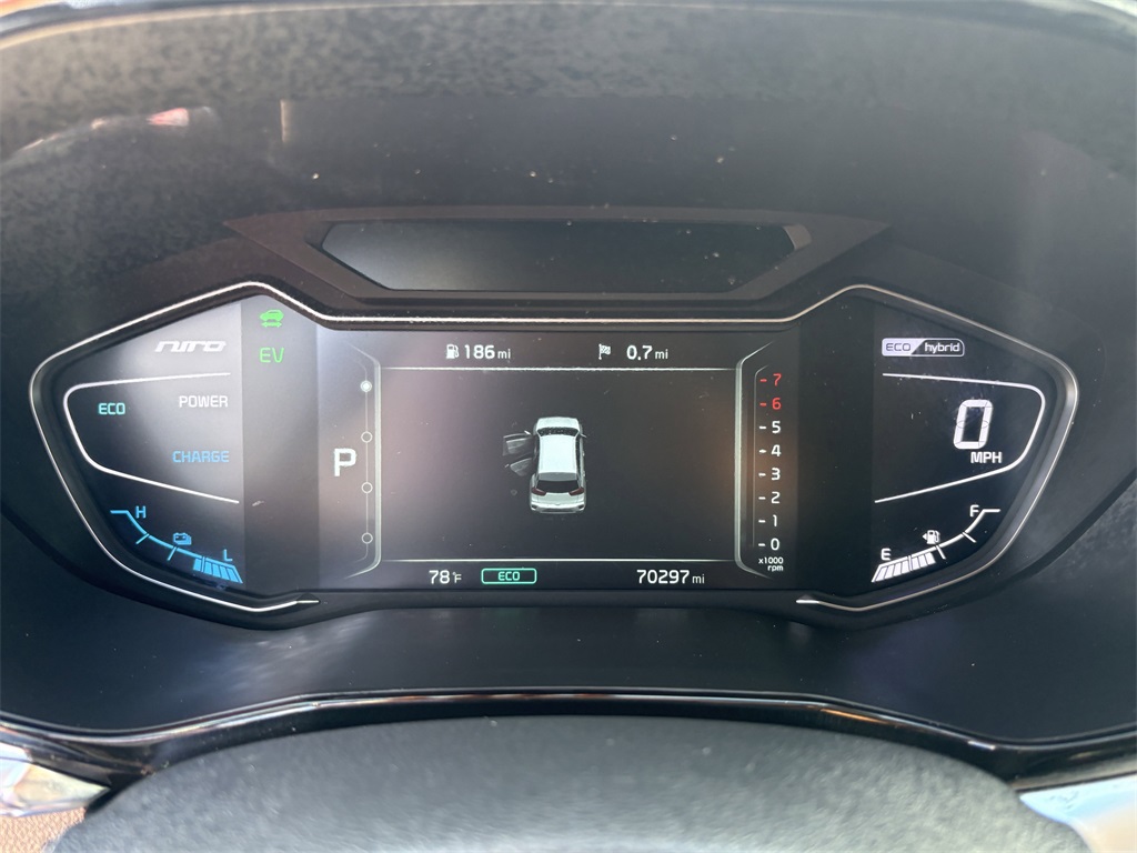 2022 Kia Niro Touring Orange at Community Kia