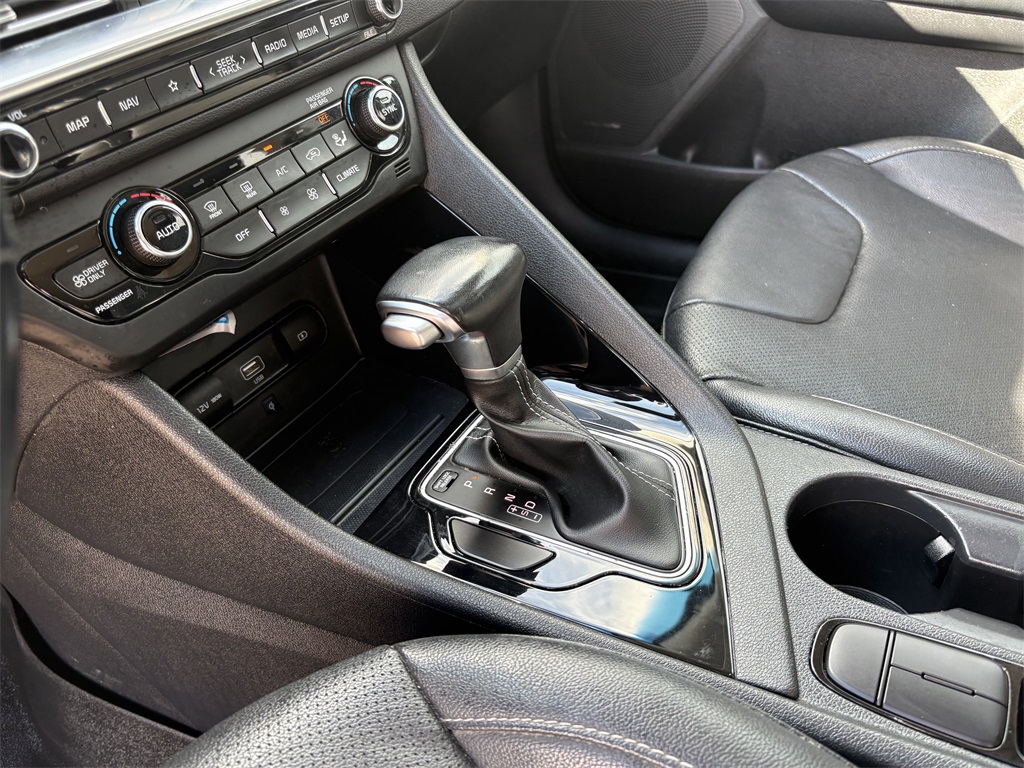 2022 Kia Niro Touring Orange at Community Kia