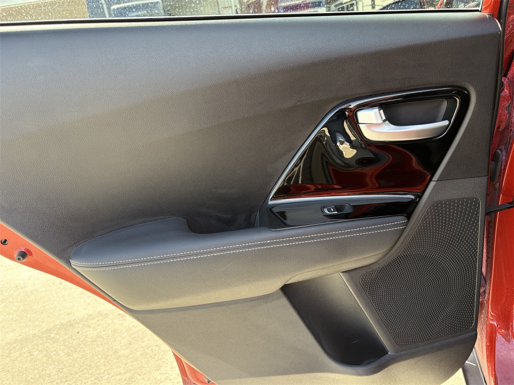 2022 Kia Niro Touring Orange at Community Kia