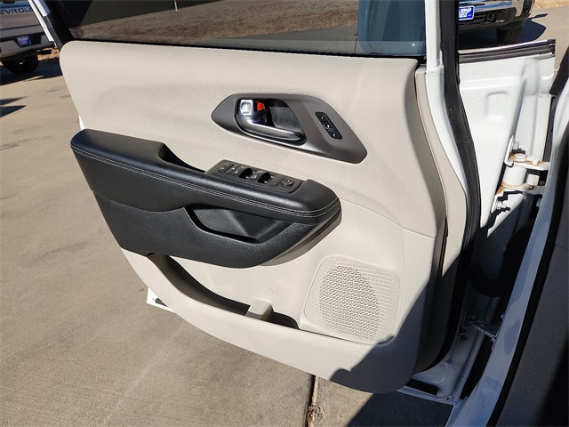 Used Car 2022 Chrysler Pacifica  Touring L For Sale Under $20,000 In Plainview, Texas