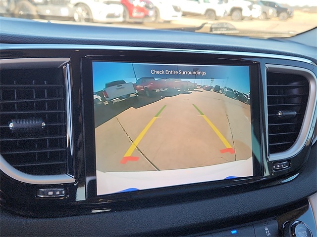 Used Car 2022 Chrysler Pacifica  Touring L For Sale Under $20,000 In Plainview, Texas