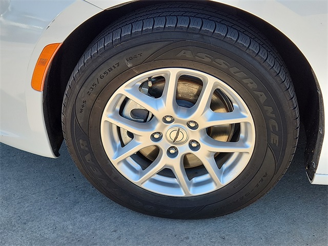 Used Car 2022 Chrysler Pacifica  Touring L For Sale Under $20,000 In Plainview, Texas