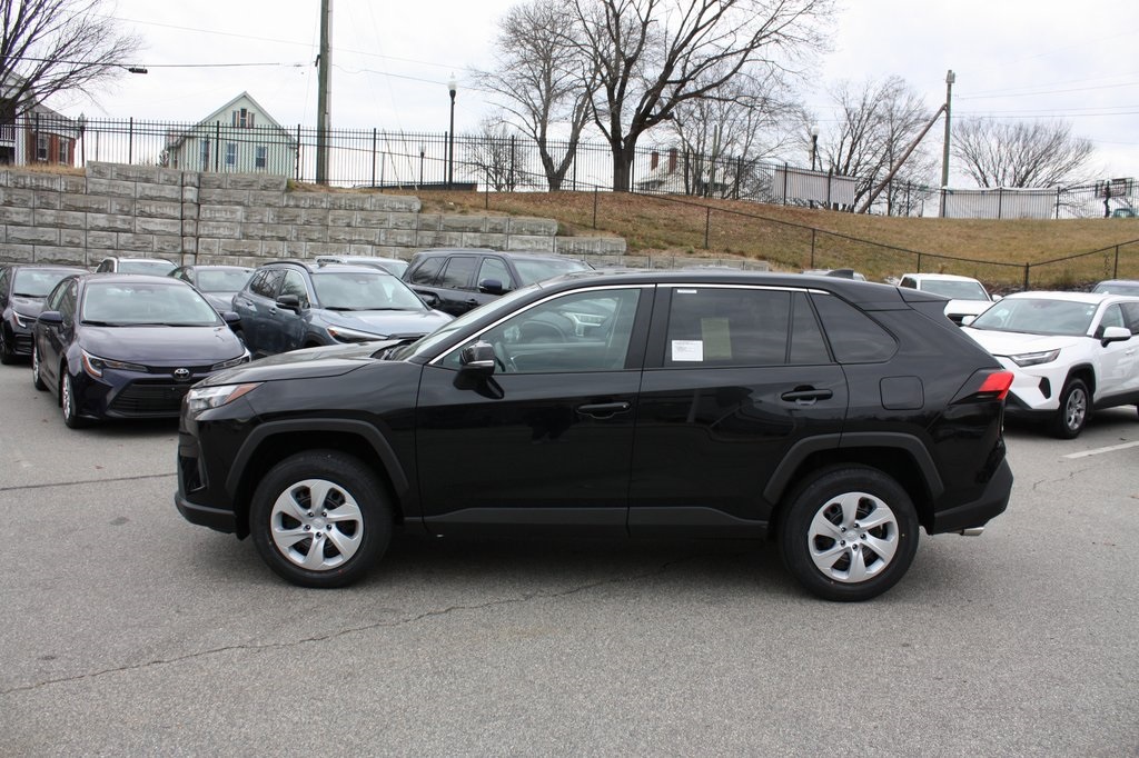 2025 Toyota RAV4 LE photo 2