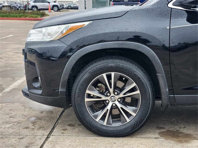 2019 Toyota Highlander LE Plus Black at Classic Elite Chevrolet Sugar Land