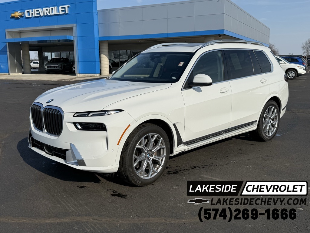 2025 BMW X7 xDrive40i AWD