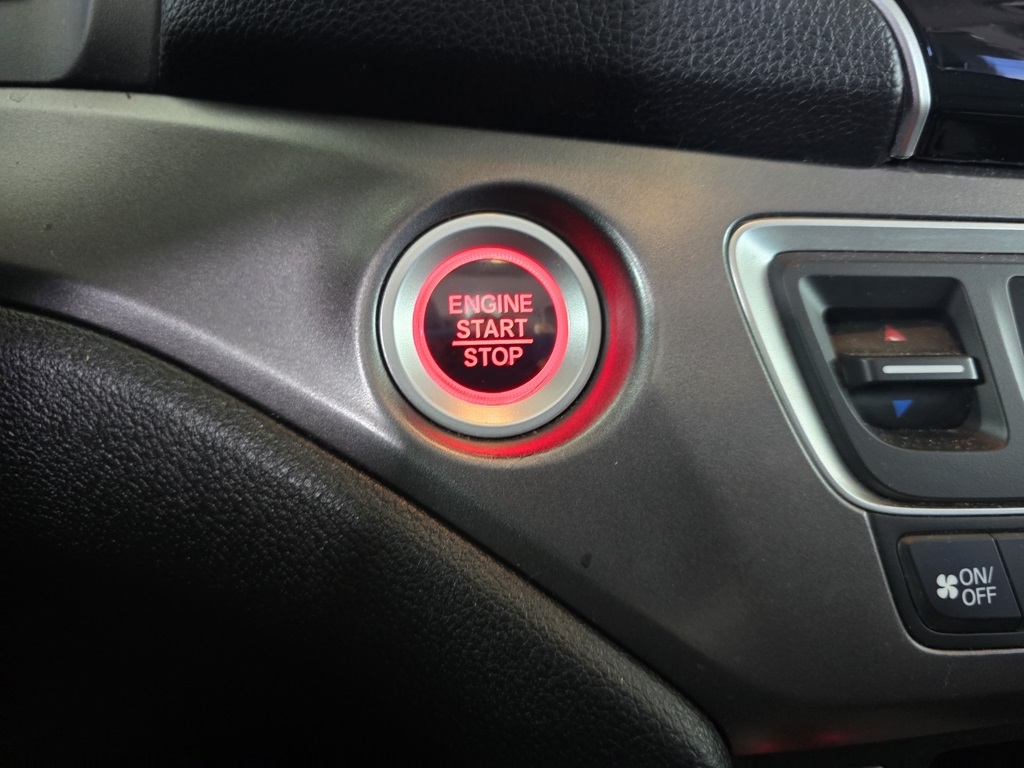 Thumbnail: 2021 Honda Pilot - 15