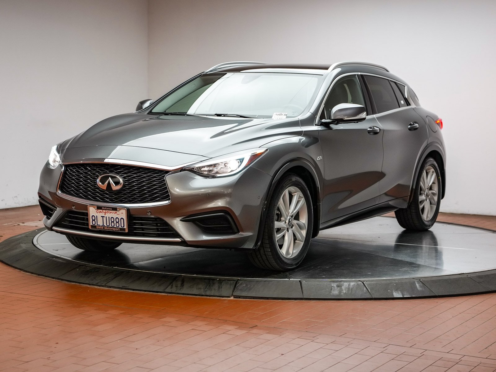 2019 INFINITI QX30 Luxe FWD