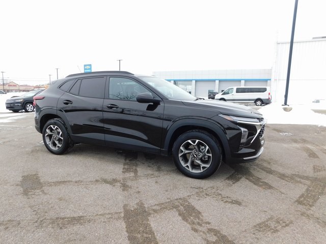 2025 Chevrolet Trax LT FWD