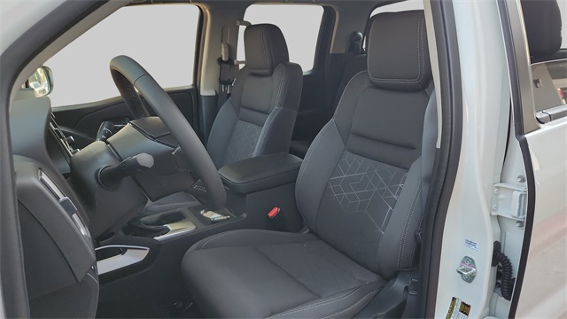 2025 Nissan Frontier