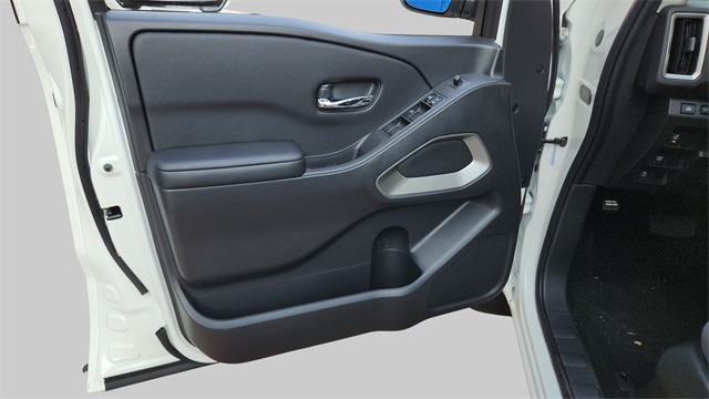 2025 Nissan Frontier