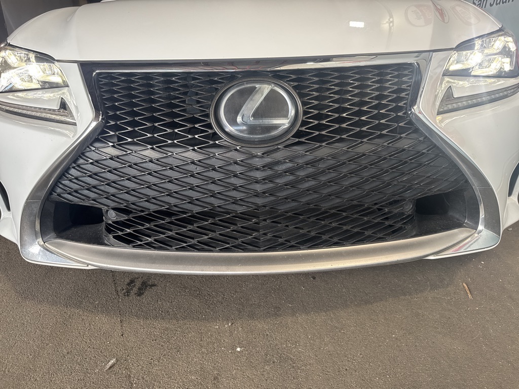 Thumbnail: 2018 Lexus RC - 12