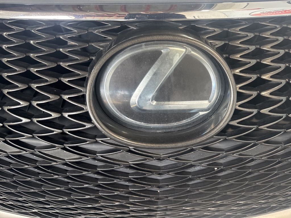 Thumbnail: 2018 Lexus RC - 13
