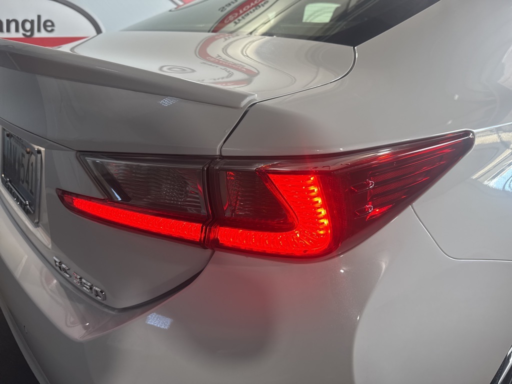 Thumbnail: 2018 Lexus RC - 16