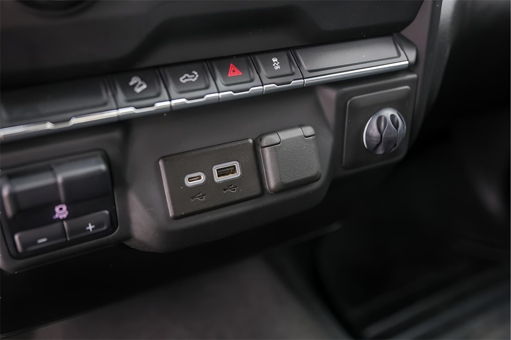 Used Car 2021 Chevrolet Silverado 1500  Custom Trail Boss For Sale Under $40,000 In Austin, Texas