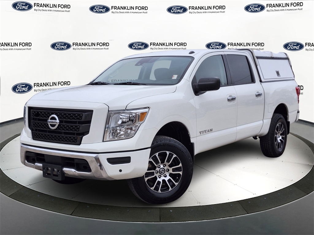 2021 Nissan Titan SV Crew Cab 4WD