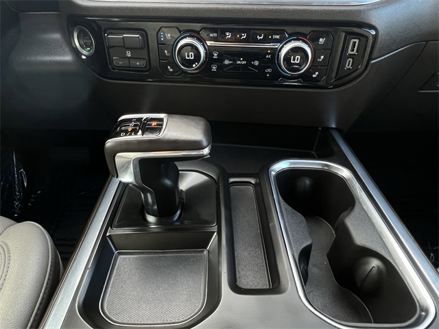 2024 GMC Sierra 1500 SLT - 9