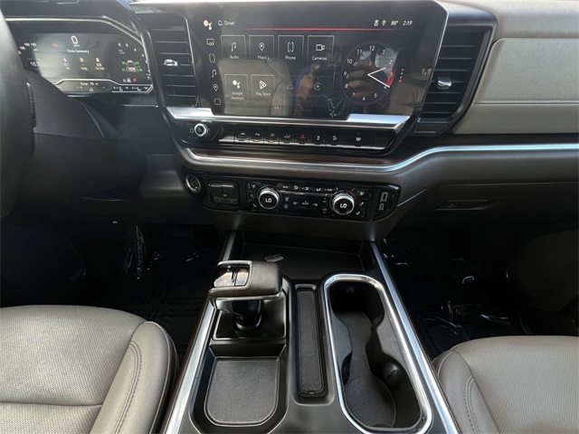 2024 GMC Sierra 1500 SLT - 8