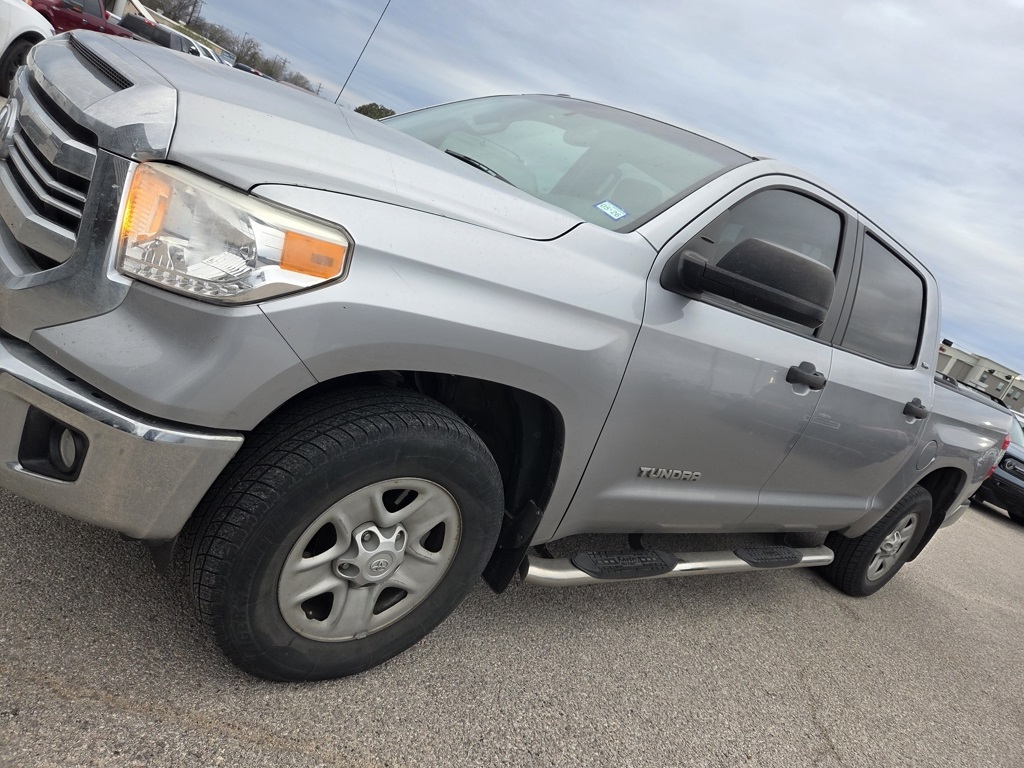 2017 Toyota Tundra SR5 CrewMax 4.6L