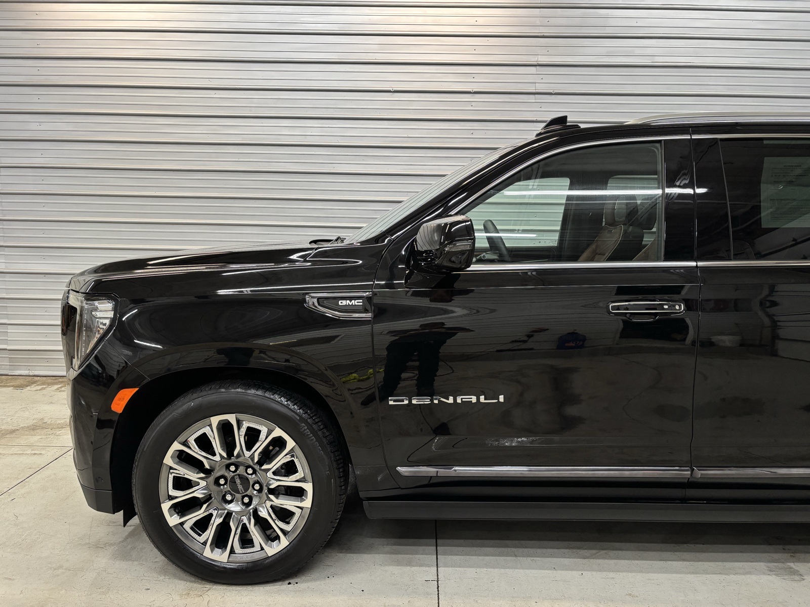 2017 Land Rover Range Rover HSE photo 9