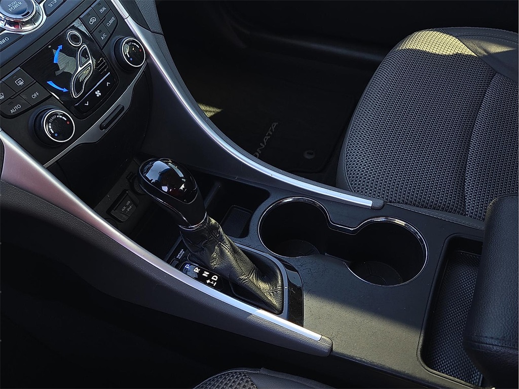 Used 2012 Hyundai Sonata For Sale in Farmington, AR