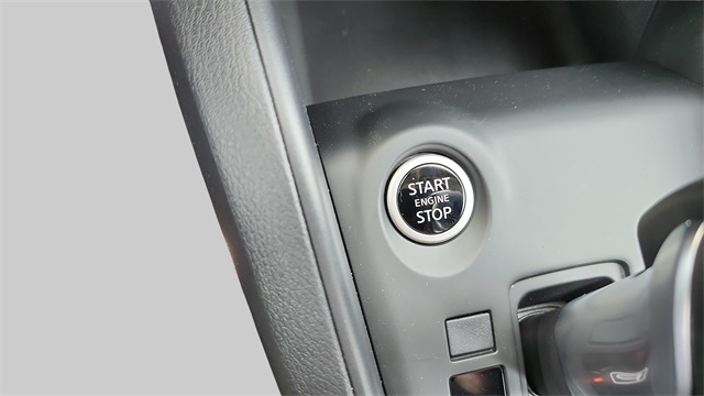 2025 Nissan Kicks Play