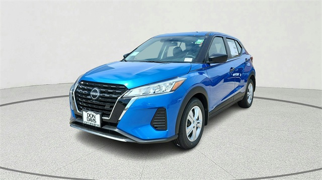 2025 Nissan Kicks Play