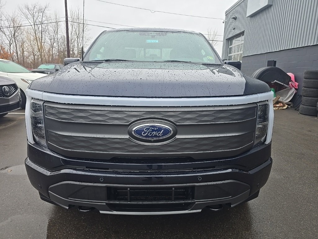Used 2022 Ford F-150 Lightning Lariat with VIN 1FTVW1EL6NWG15296 for sale in Commerce Charter Township, MI