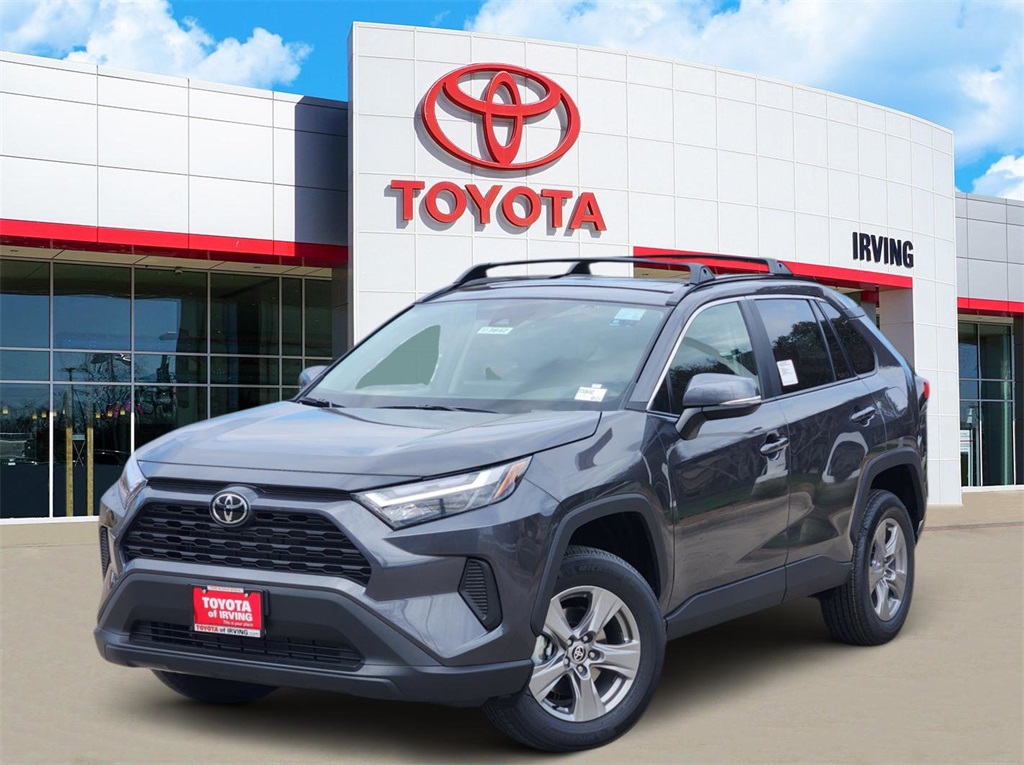 2025 Toyota RAV4 XLE FWD