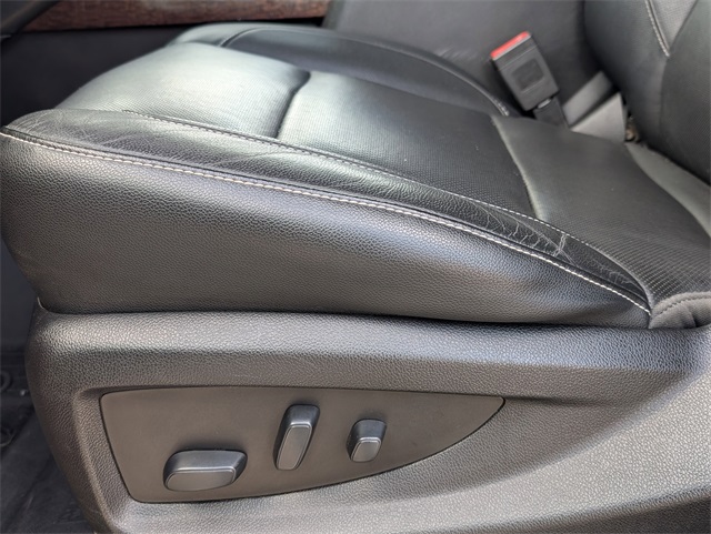 2020 GMC Yukon SLT Red at DeMontrond Auto Country