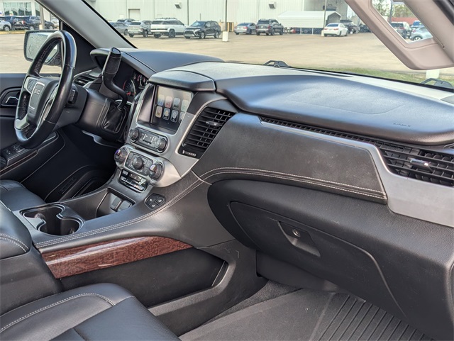2020 GMC Yukon SLT Red at DeMontrond Auto Country