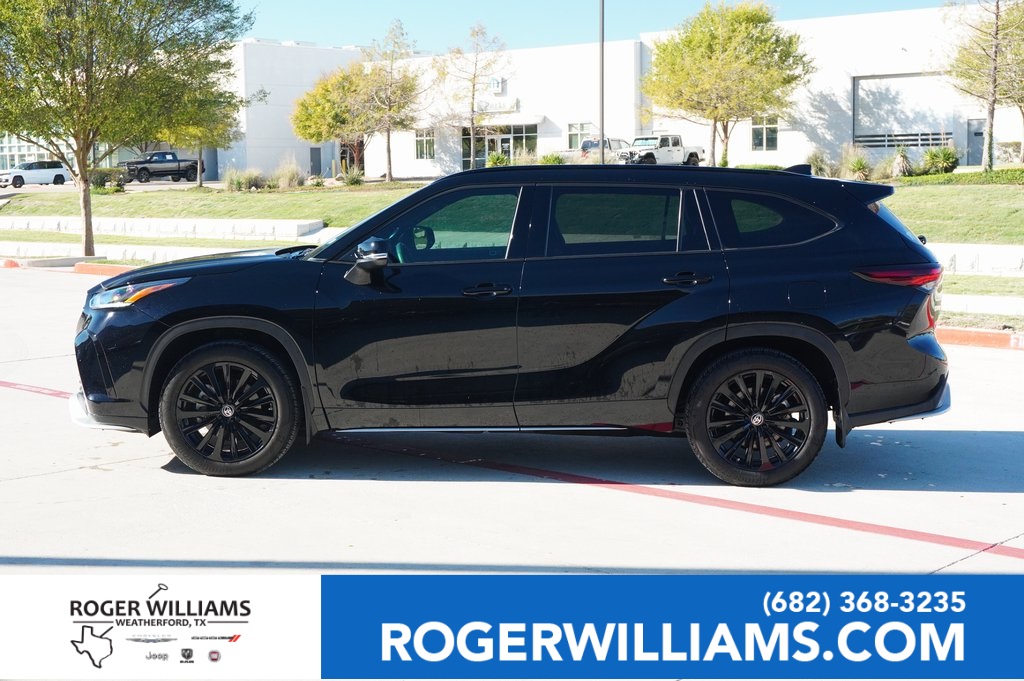 Used Car 2024 Toyota Highlander  Le For Sale Under $40,000 In Weatherford, Texas