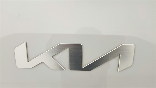 2022 Kia Telluride S - 11