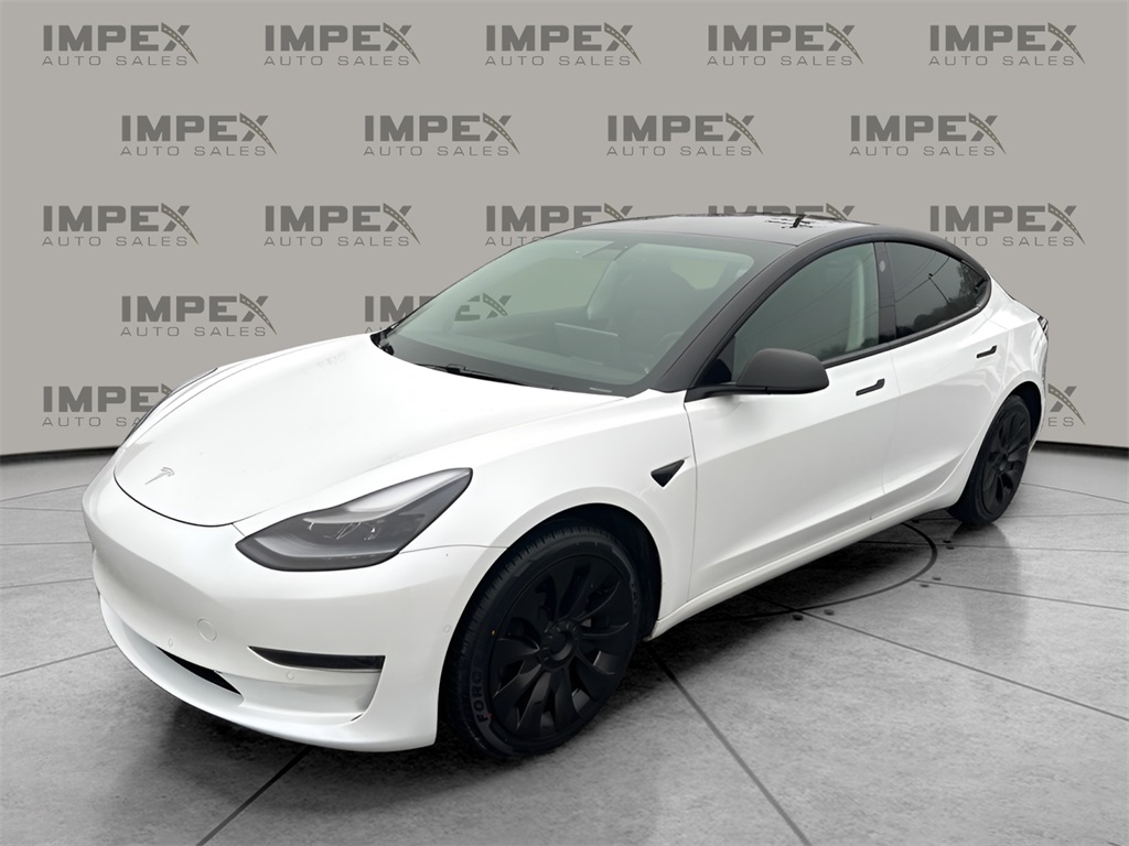 2021 Tesla Model 3 Standard Range Plus's photo