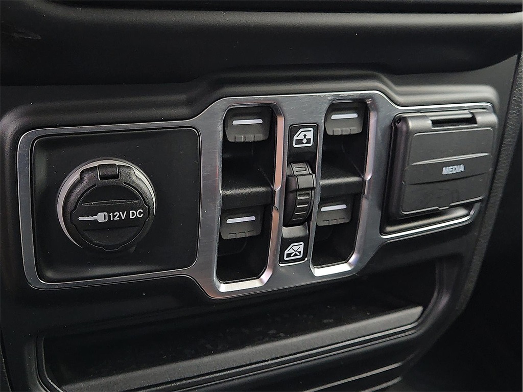 Used 2021 Jeep Gladiator For Sale in Farmington, AR