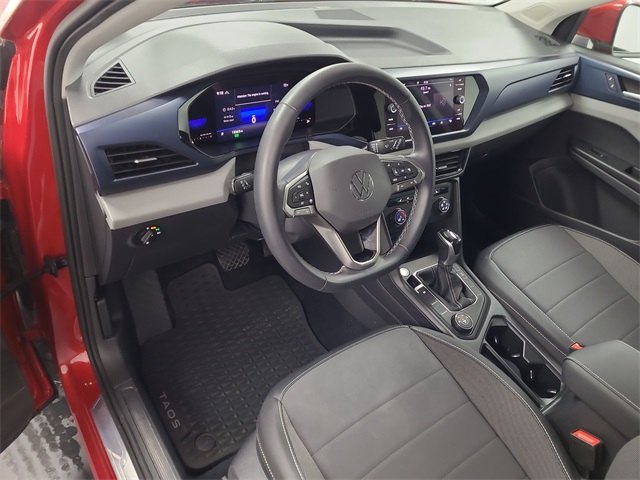 2022 – Volkswagen – Taos