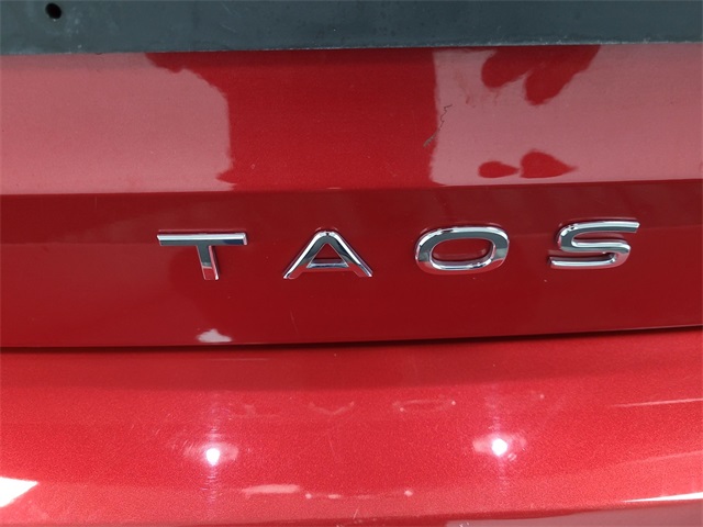 2022 – Volkswagen – Taos