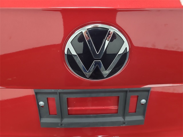 2022 – Volkswagen – Taos