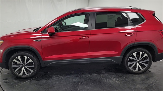 2022 – Volkswagen – Taos