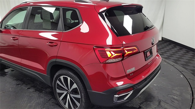 2022 – Volkswagen – Taos