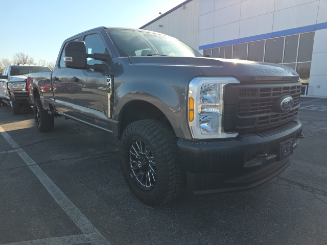 2024 Ford F-350 Super Duty XL Crew Cab 4WD